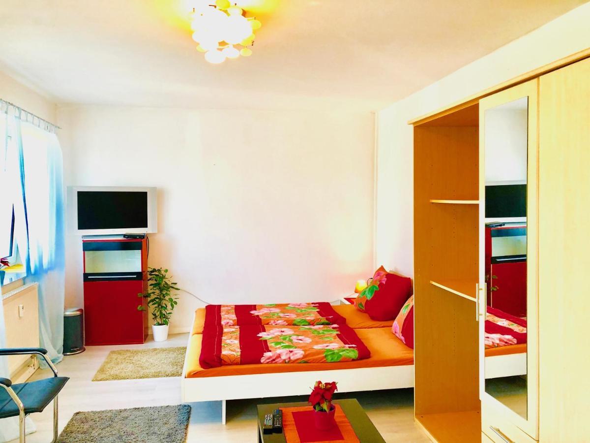#World Monteurzimmer 슈코이디츠 외부 사진
