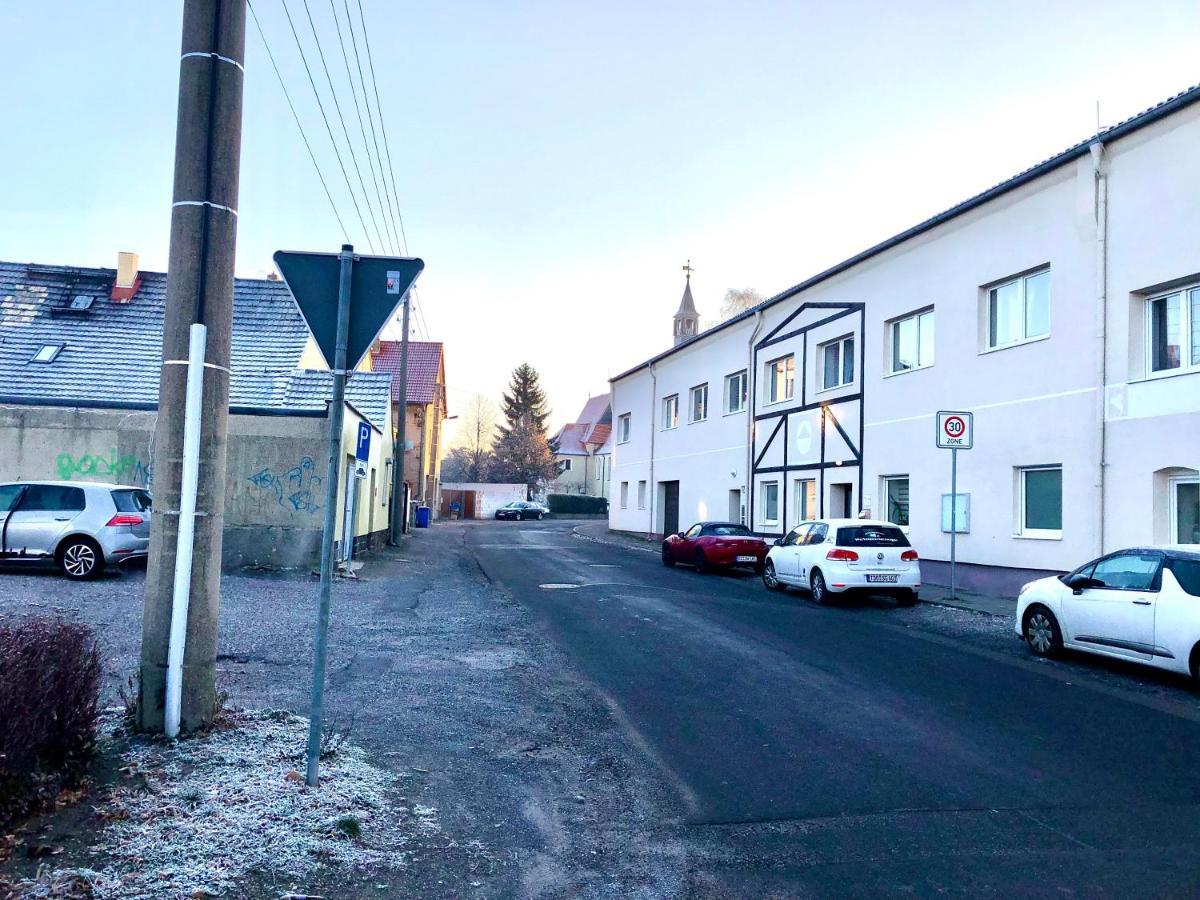 #World Monteurzimmer 슈코이디츠 외부 사진